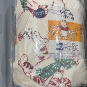 Disney Winnie the Pooh Red and Green holiday Plush Blanket